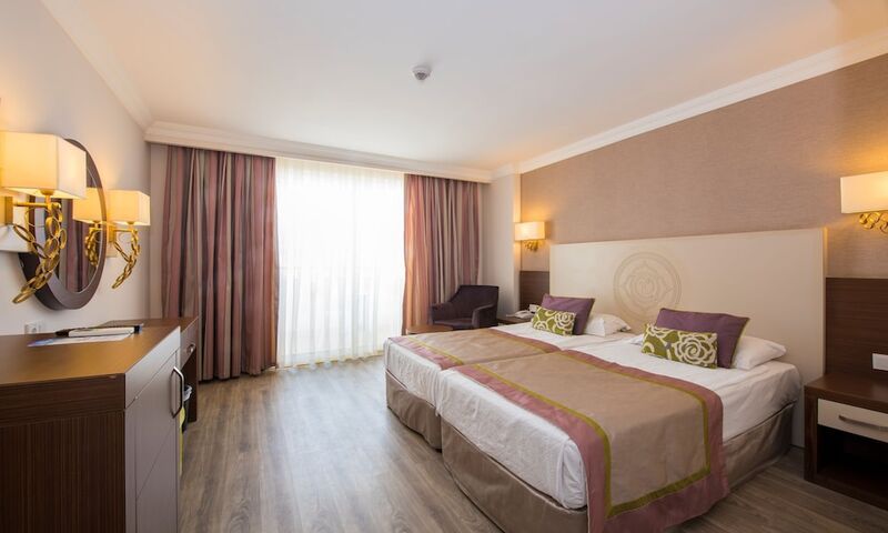 Side Alegria Hotel & Spa