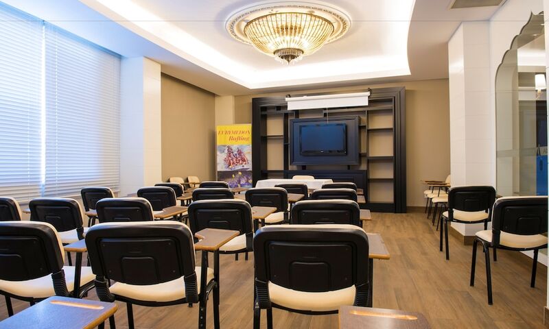 Side Alegria Hotel & Spa